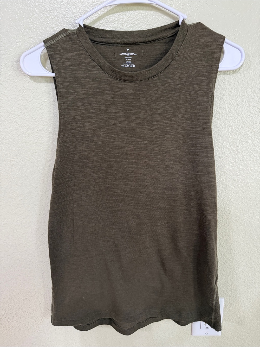 Fabletics Olive Tank Top — Men's Sleeveless Crew